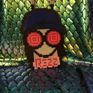 Rezz perler necklace